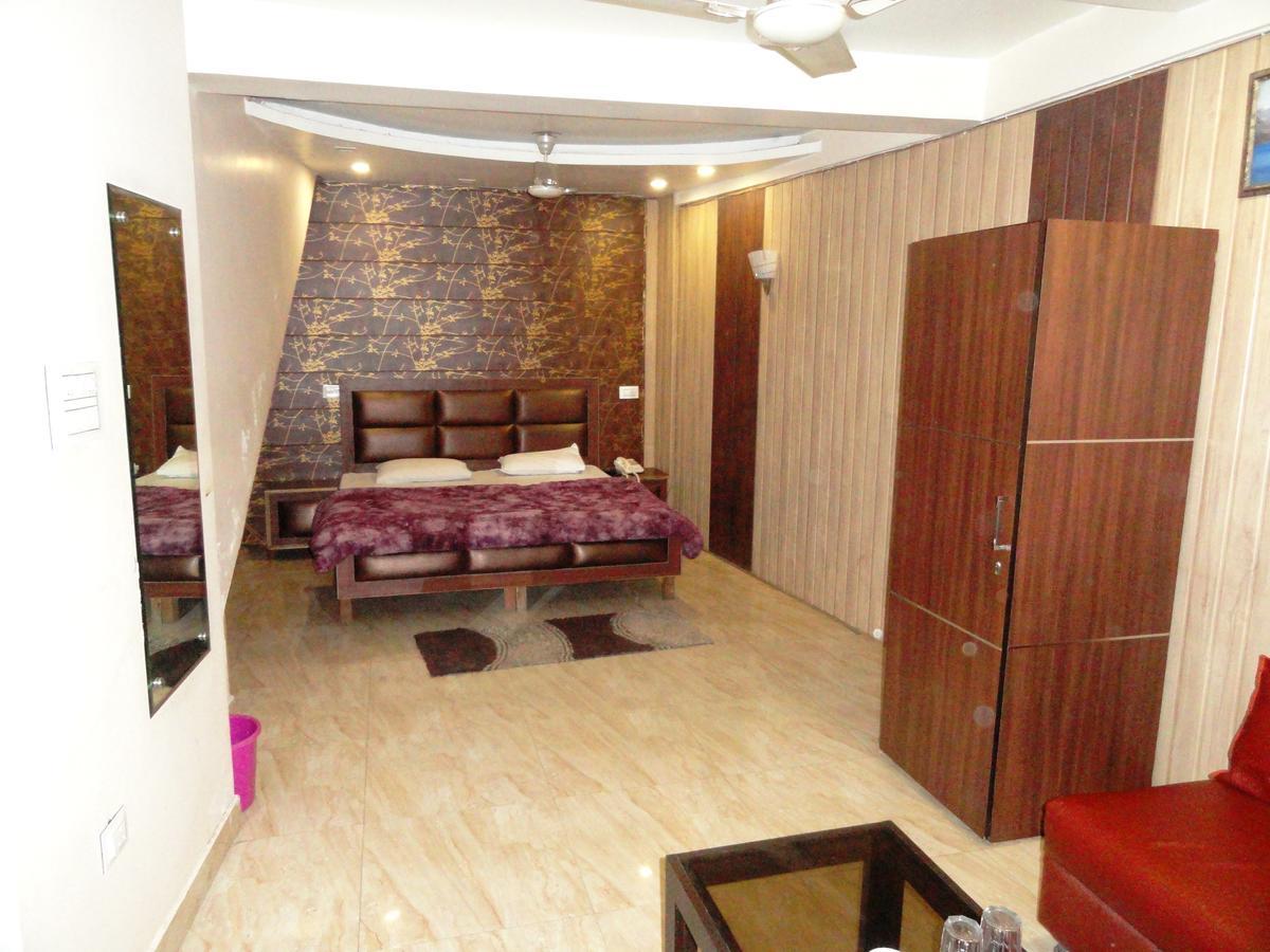 Oyo 12976 Hotel New Fiza Jammu Exterior photo
